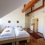 Katrca Liubliana