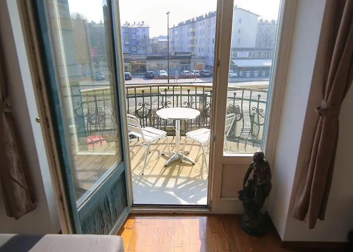 Katrca 3* Λιουμπλιάνα