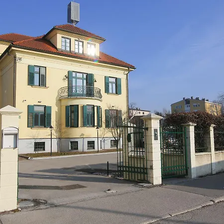 Hotel Katrca