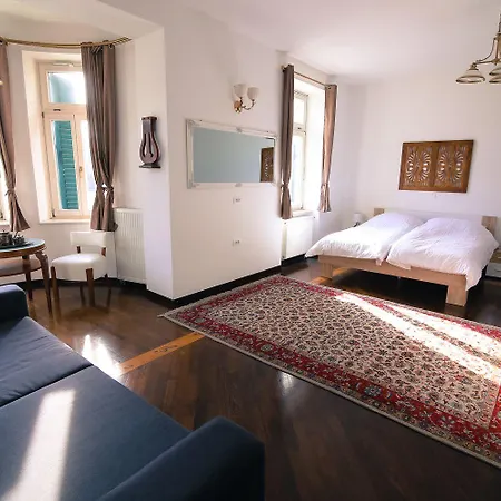 Hotel Katrca 3*