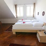 Katrca 3*